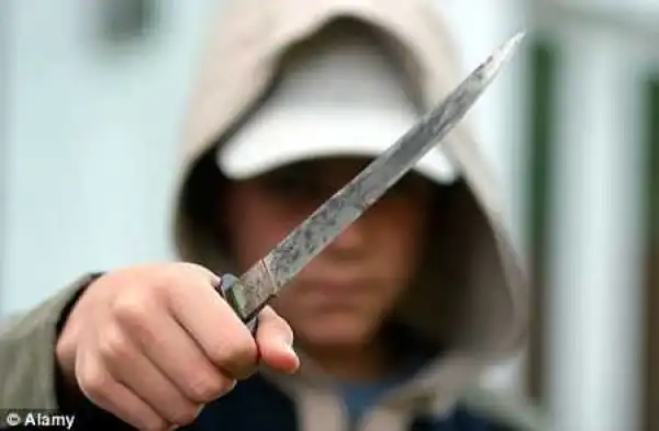 Endtime Crime! 12-year-old Schoolboy Robs a Woman at Knifepoint in Broad Daylight...Shocking Details